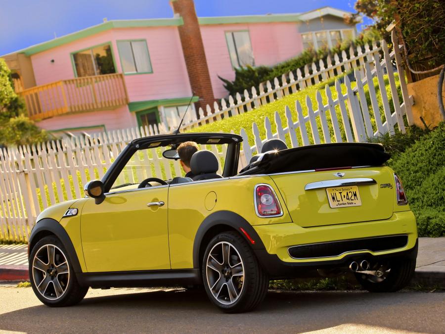  Mini Cooper S Cabrio 2009 года  (US) (фото 3 из 19)